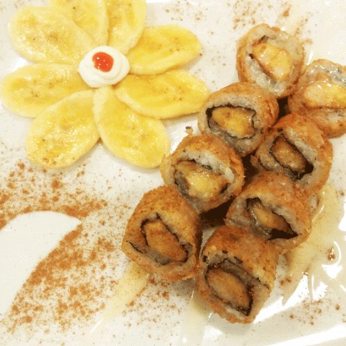 Nana Roll hot roll de banana com canela e doce de leite. – Foto