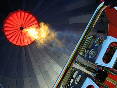 Tips for Choosing an Outstanding Hot Air Balloon Company image