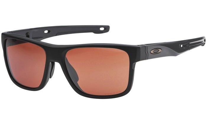 Sunglasses Secure Your Eyes, Aid Your Golf Handicap