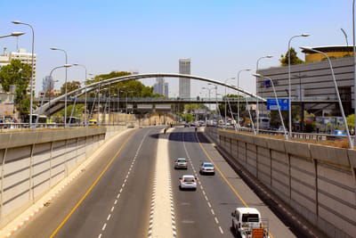 ידוע חברות ההיסעים בדבר גשרים נמוכים תל אביב יפו image