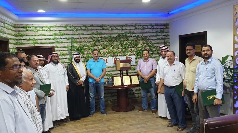 تسليم شهادات الجودة شركة الرياض للجودة العالمية RiQ