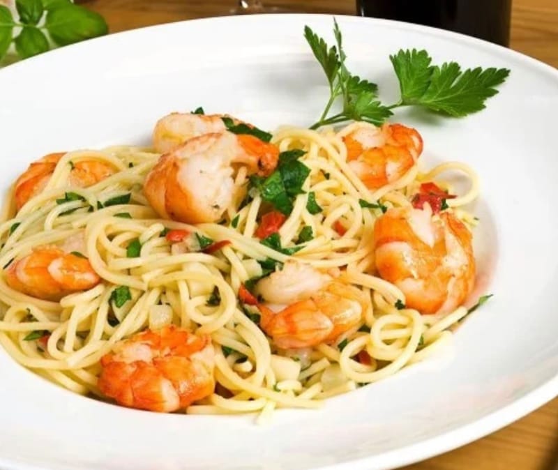 Spaghetti mit Gambas  (grosse Portion)