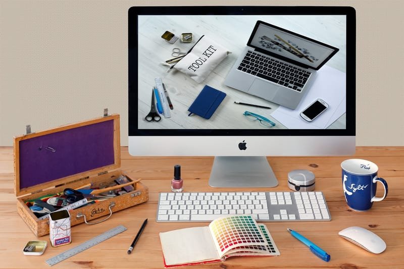 PC/Mac Multimedia Desks
