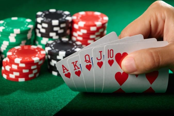 Tips dan trik bermain poker online agar menang di situs genjipoker
