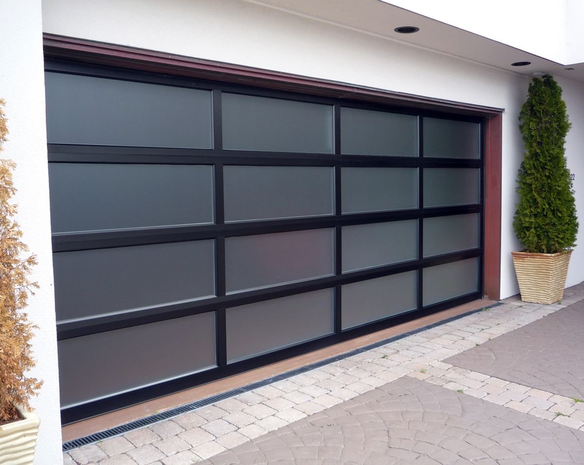 2 Must-know Benefits of Garage Doors Installation Miami