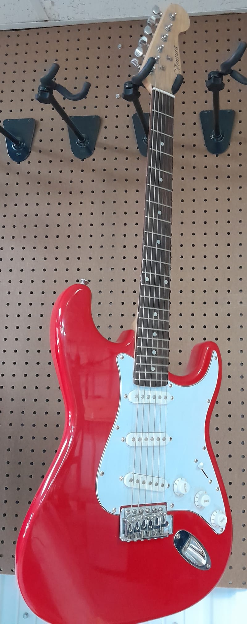 VENTURA ELECTRIC GUITAR - Magnolia Pawn And Trading