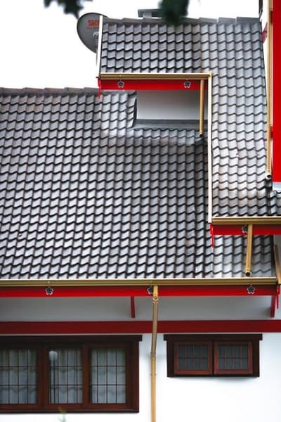 Top Tips for Choosing the Right Roofing Company  image