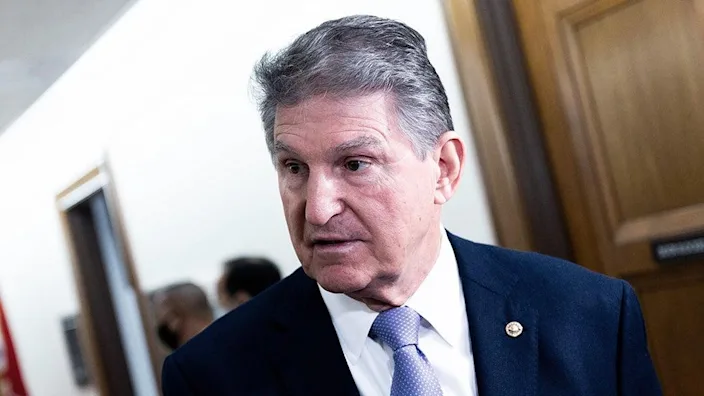 Manchin to vote to nix Biden's vaccine mandate for larger businesses?