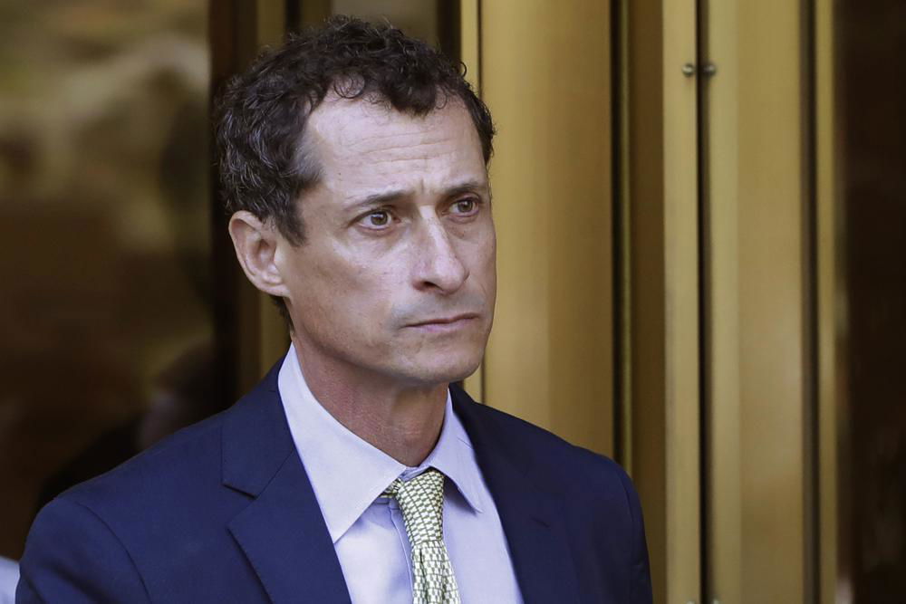 Ex-rep Anthony Weiner to host radio show with Curtis Sliwa