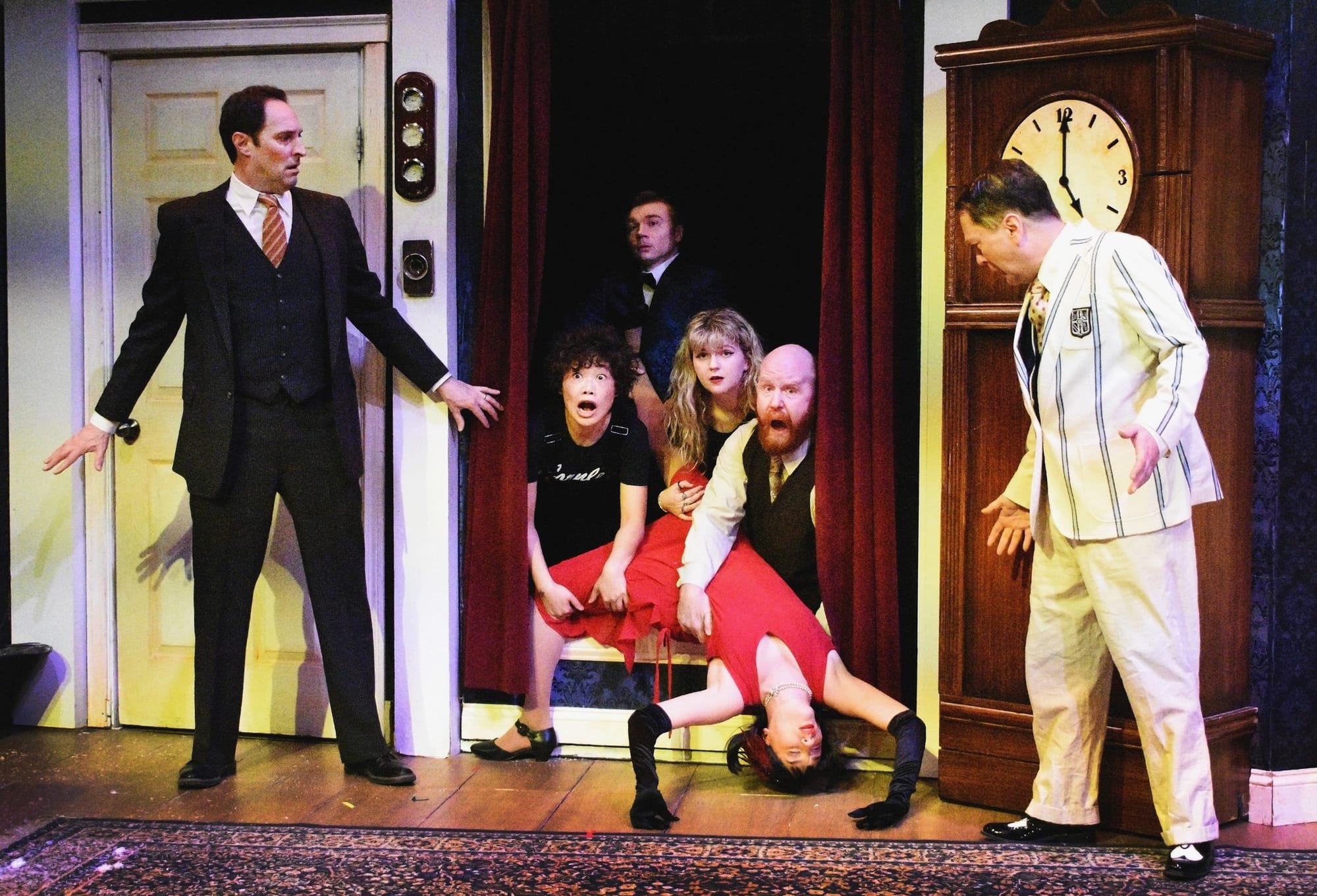 "The Play That Goes Wrong" By Henry Lewis, Jonathan Sayer & Henry Shields - The Majestic Theatre (West Springfield, MA.) - REVIEW