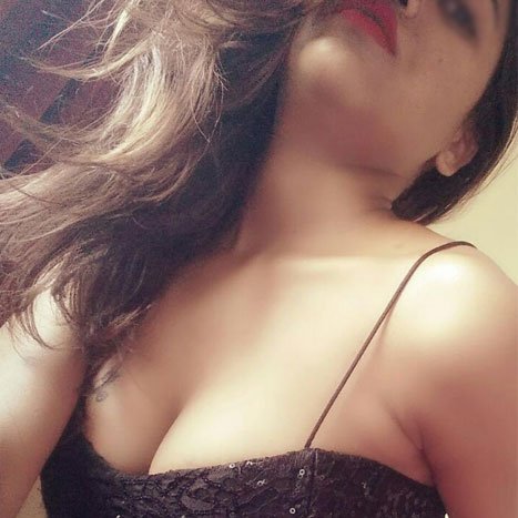 Hook up with Sabina Khan to Chill out Special Sexual Memories