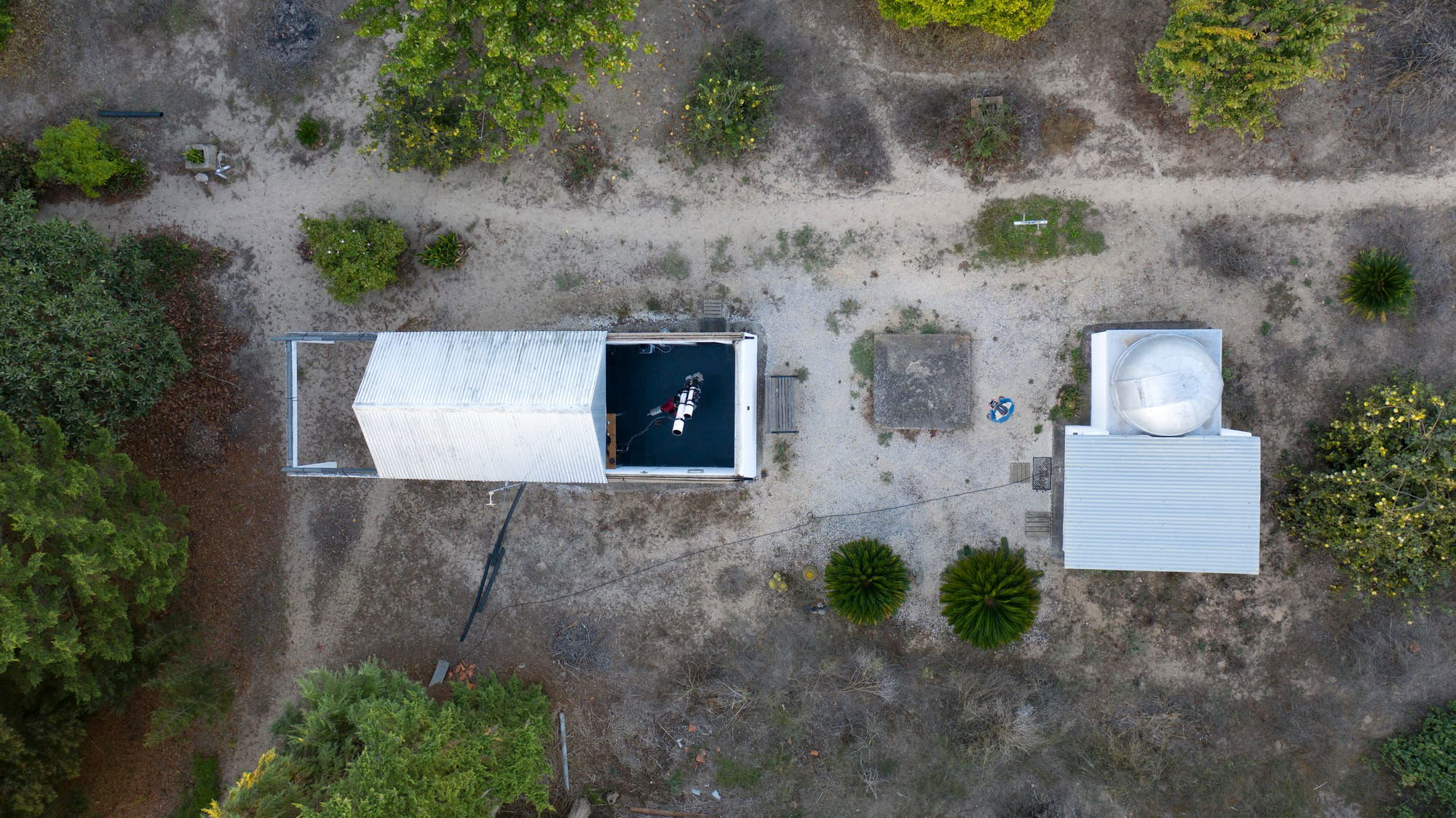 Dome & Roll-off-roof Observatories