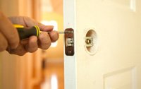 What to Consider When Hiring a Commercial Locksmith image