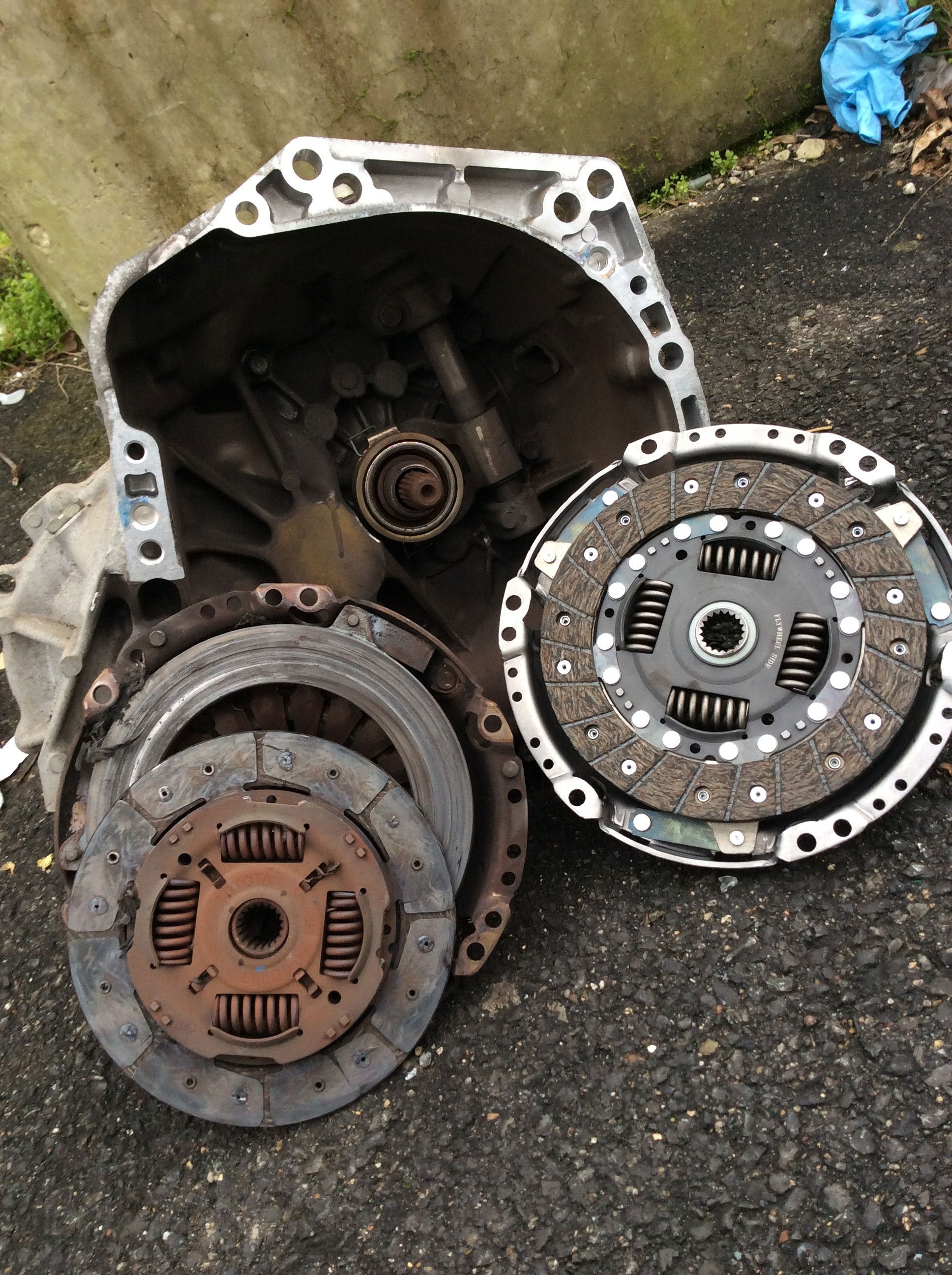 EMBRAYAGE TOYOTA YARIS