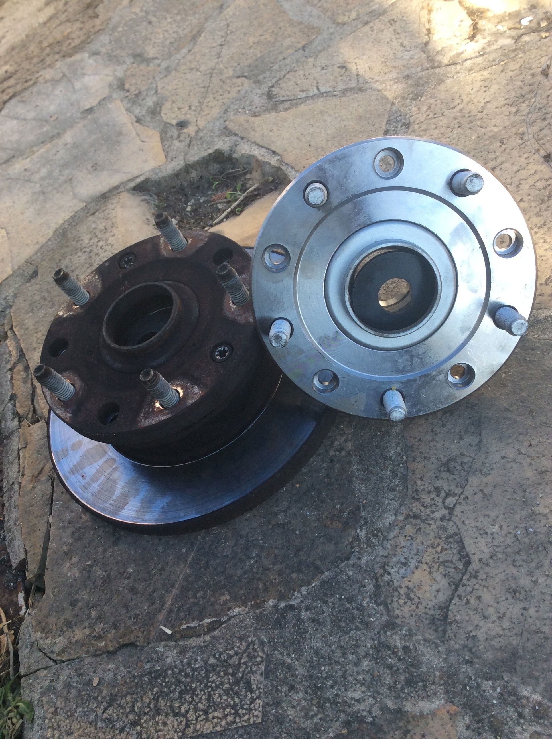 MOYEU DE ROUES ARRIÈRE FORD TRANSIT