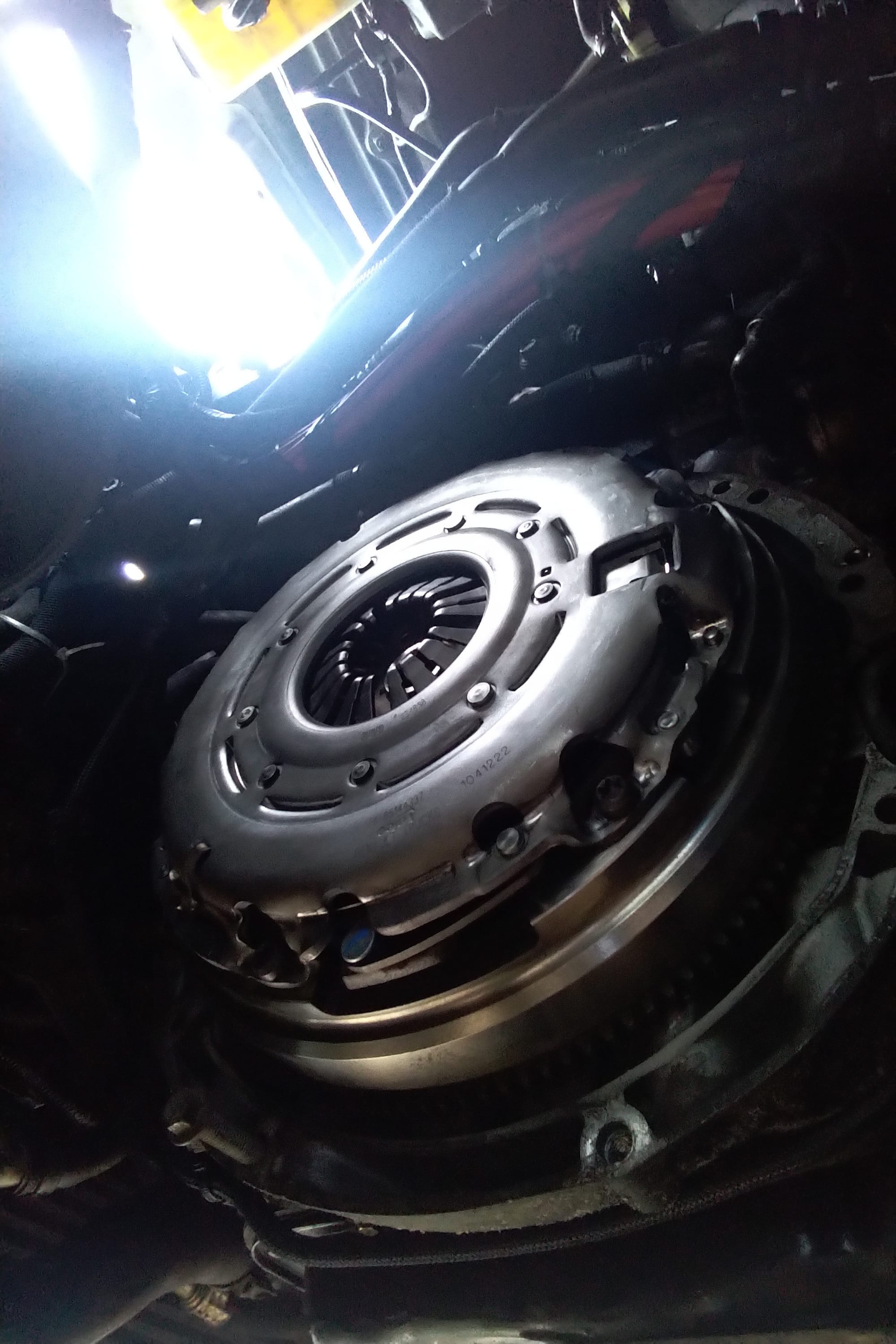 EMBRAYAGE ET VOLANT MOTEUR RENAULT MASTER