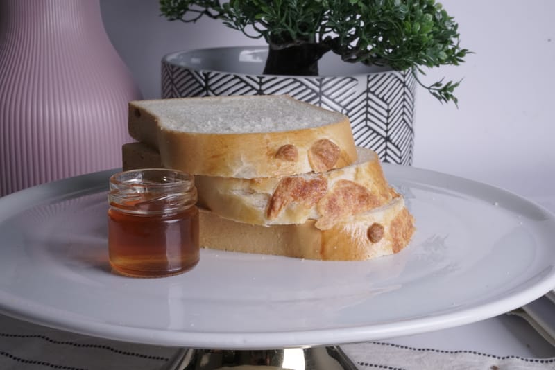 Earthquake Toast (Mini) ارثكويك توست ( صغير )