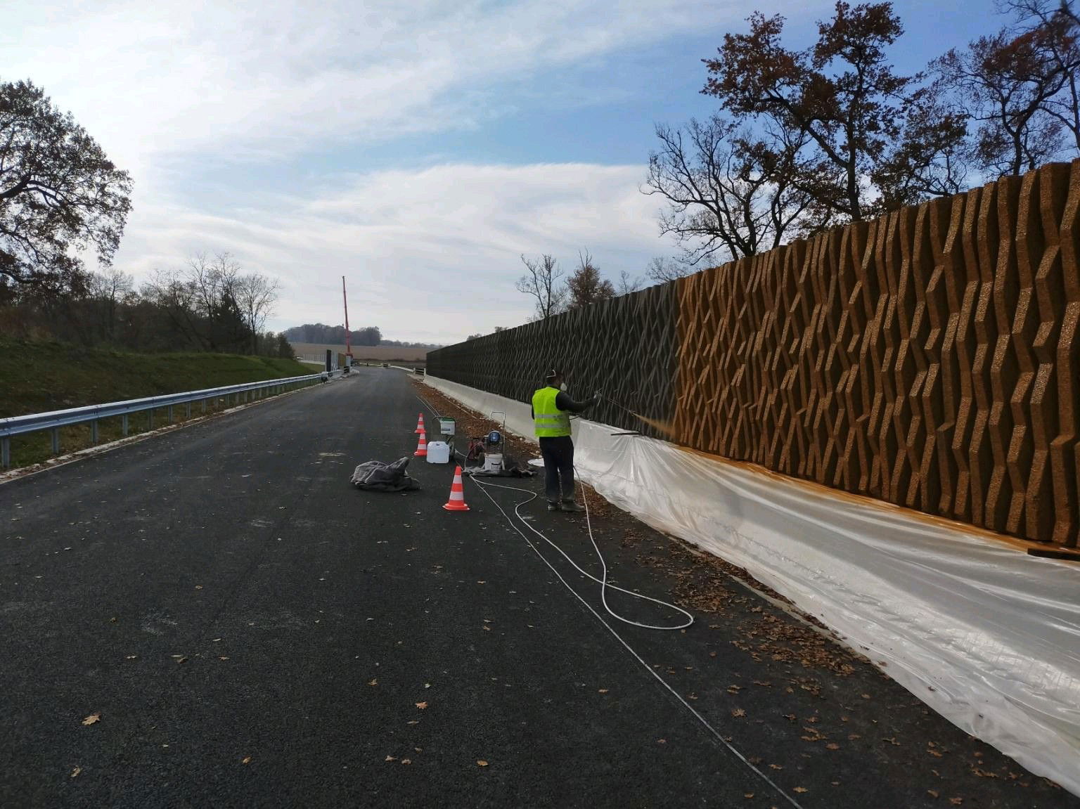 MISE EN OEUVRE PEINTURE BETON + ANTIGRAFFITI ZOLPAN
