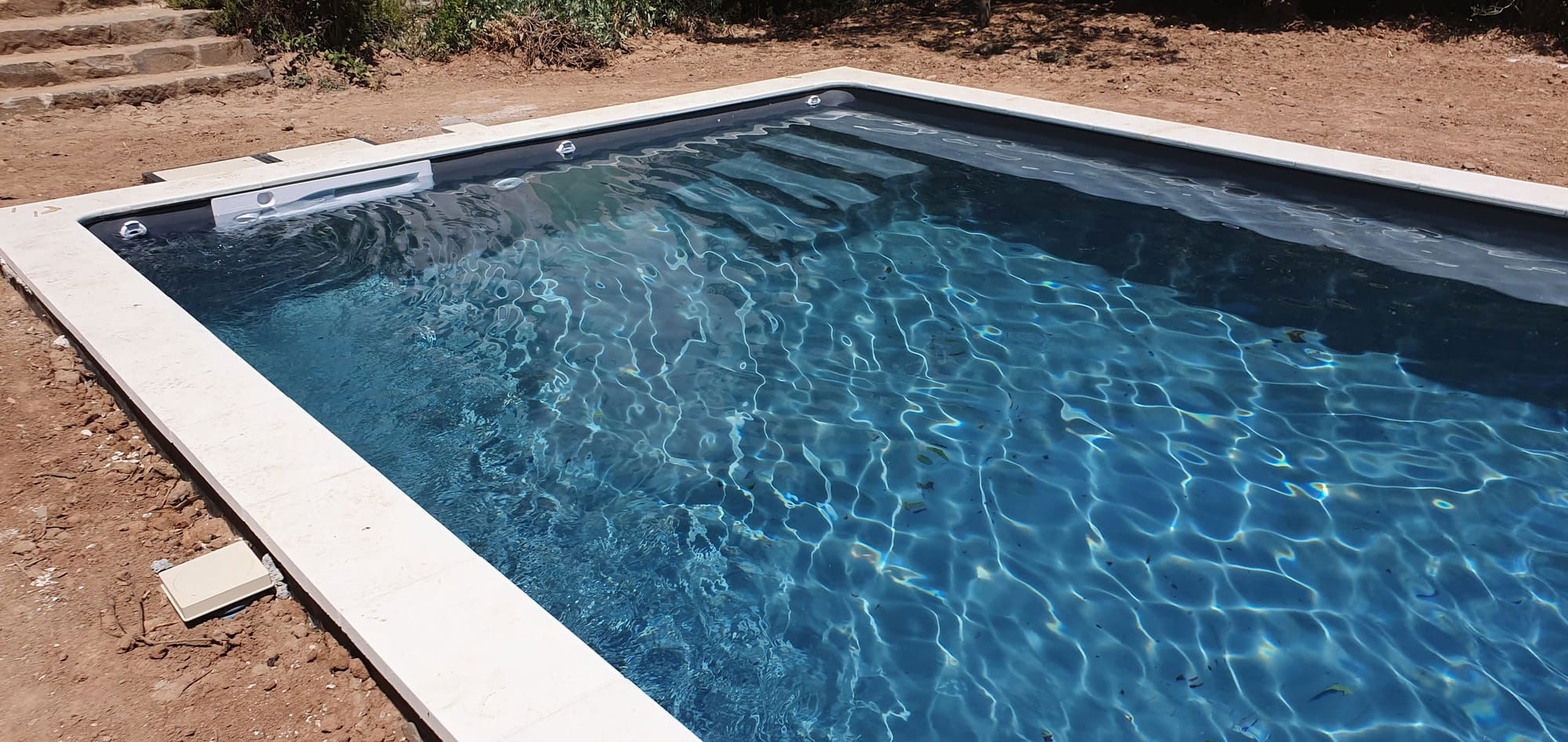 Piscine Magiline avec banc sur toute la longueur, liner gris anthracite