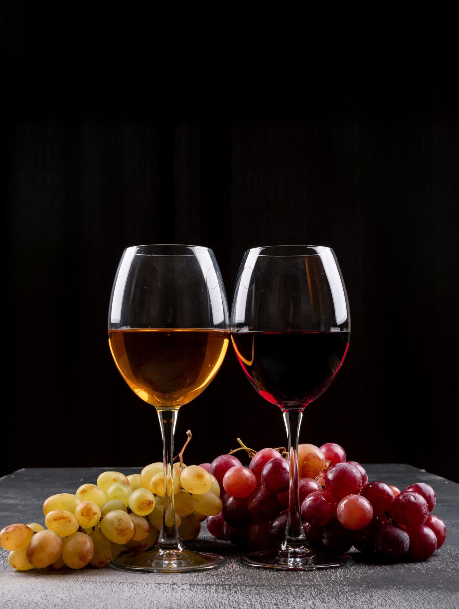 בציר לבציר: סודות ההצלחה שמאחורי ייצור יין איכותי מחוויית הגידול בכרמים