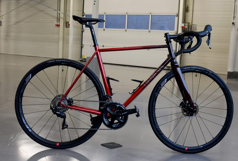 Genesis Volare - maat L/56 - Shimano 105/R7020 - Disc