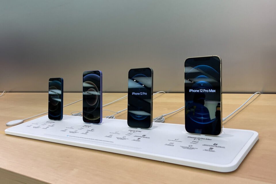Que faire si vous possédez un iPhone 12 retiré du marché en raison d'émissions d'ondes excessives ?