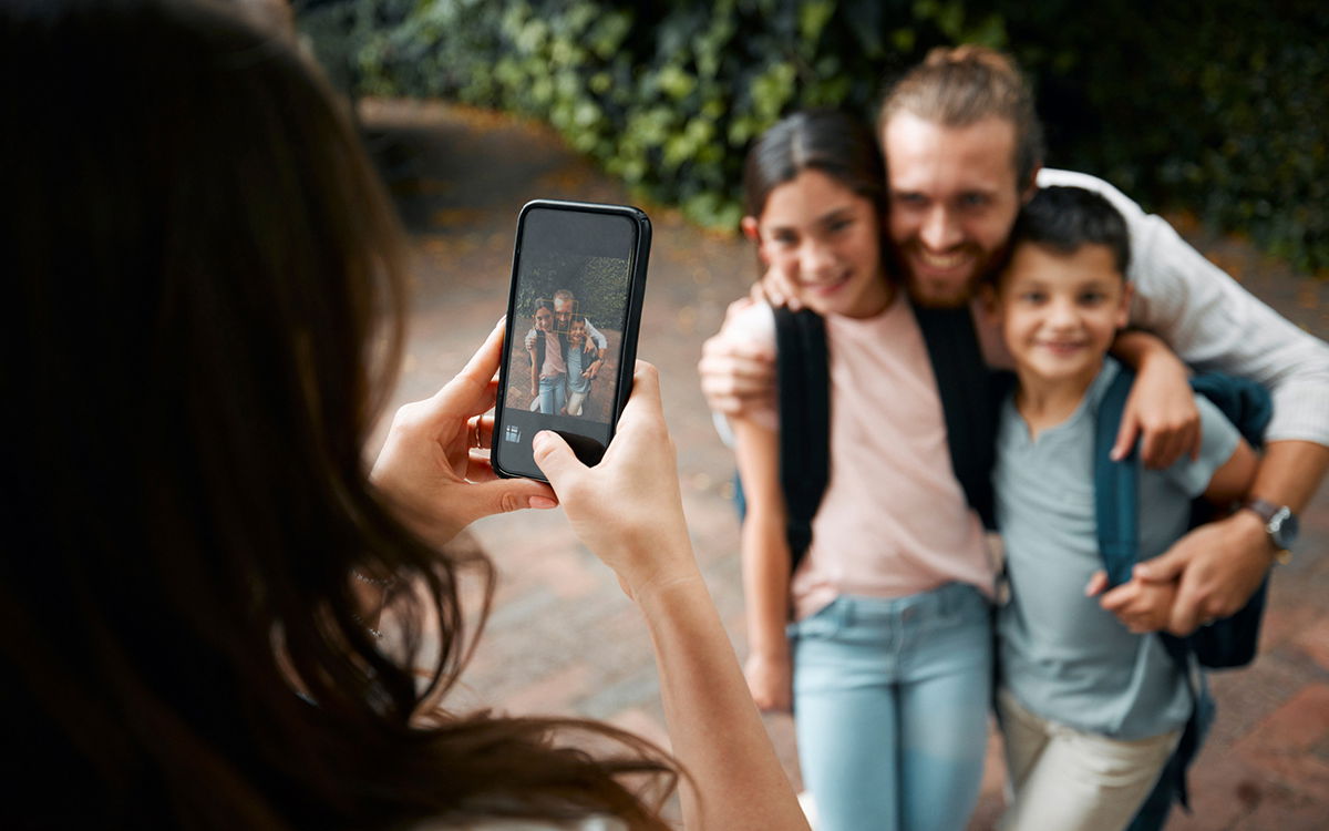 Si cette loi passe, vous ne pourrez plus poster de photos de vos enfants sur les réseaux sociaux