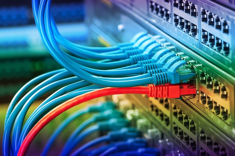 Installation Baie de brassage / réseaux Ethernet /fibre
