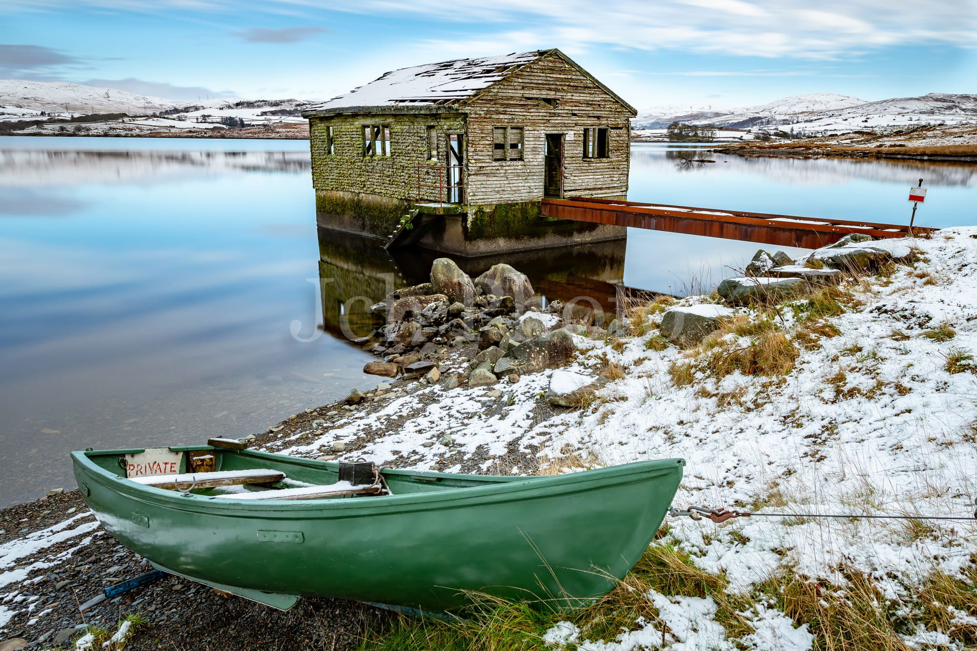 Llyn Trawsfynydd boathouse.