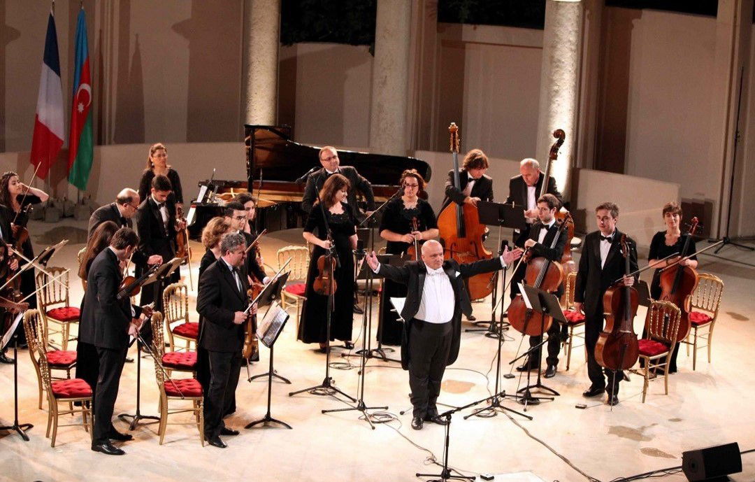 Orchestre National de l'Azerbaïdjan sous la direction musicale de Teymur GEOKCHAEV