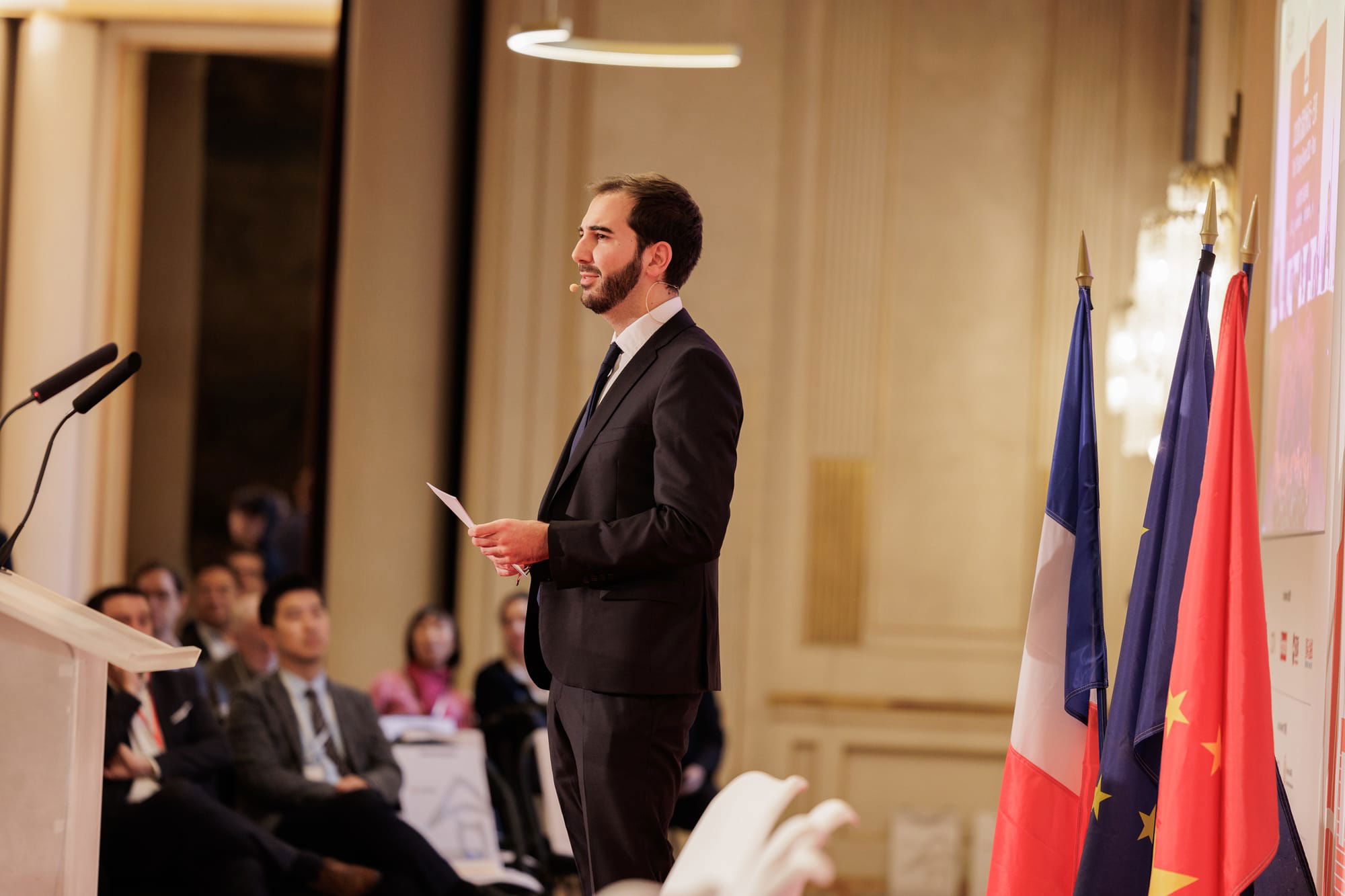 Erwan Morice (BFM Business) animateur de la 9ème  édition du China France Investment Dialogue 2023 à la CCI Paris-IDF