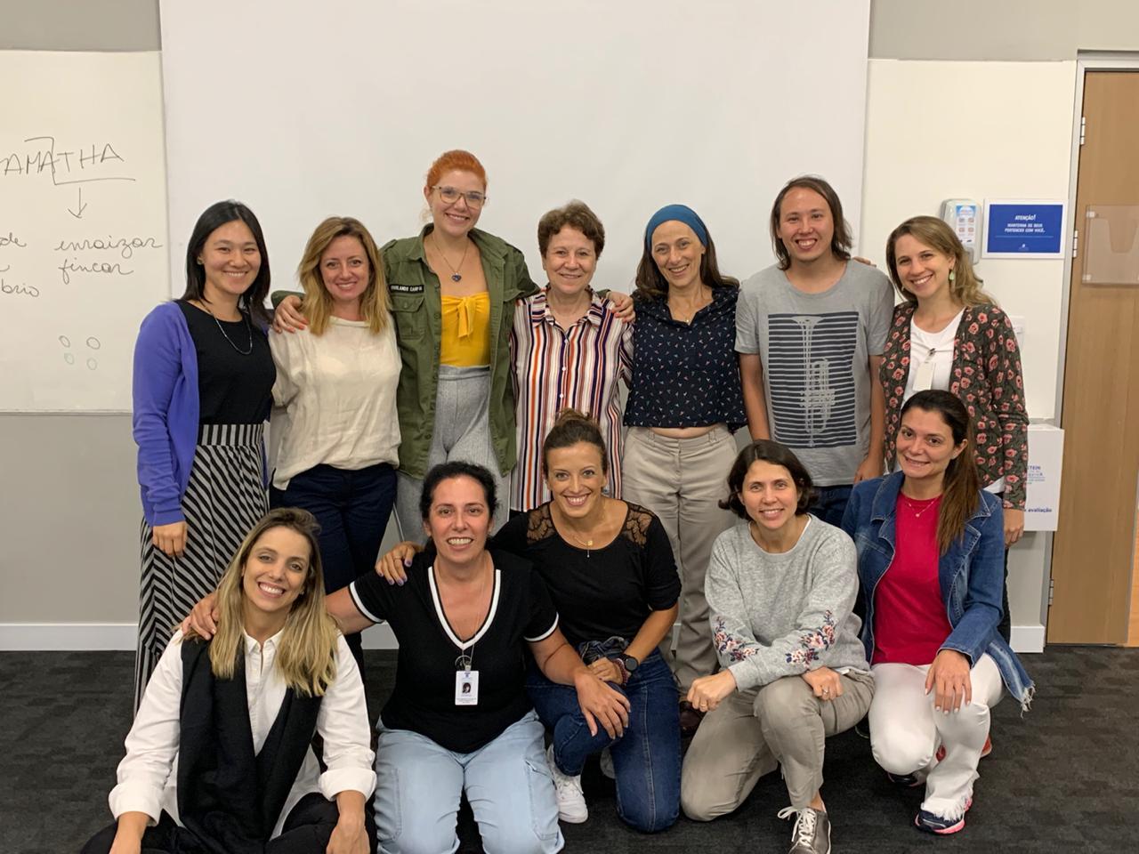 Aula com a Prof. Lia Diskin (Associação Pallas Athena) na PósGraduação