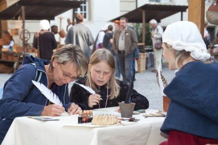 Schloss Lenzburg Grosser Mittelaltermarkt