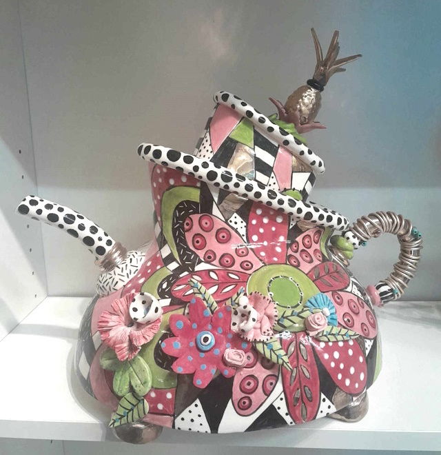 "Summer Vine Teapot"