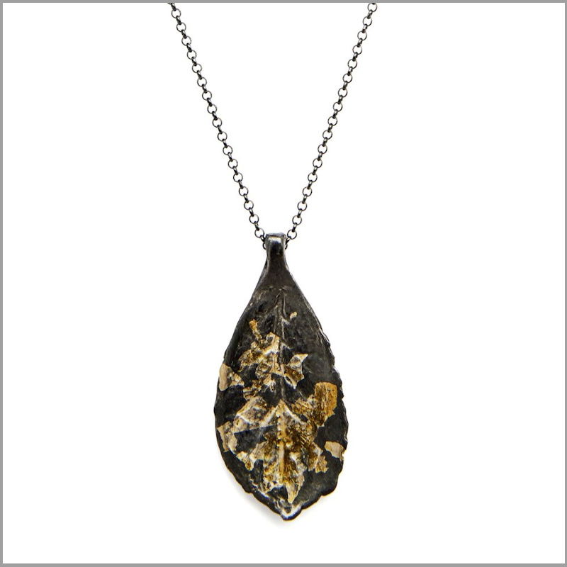 "Blackthorn pendant black/ gold" GALLERY 1608