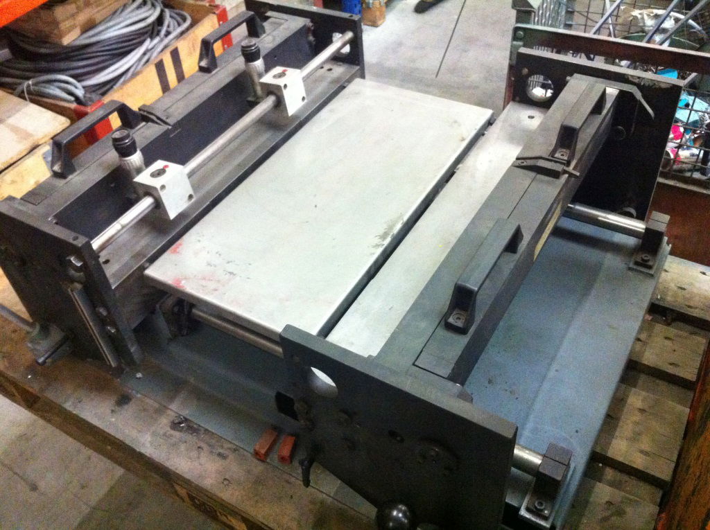 Format Variable Plate Bender for Goebel Optiforma