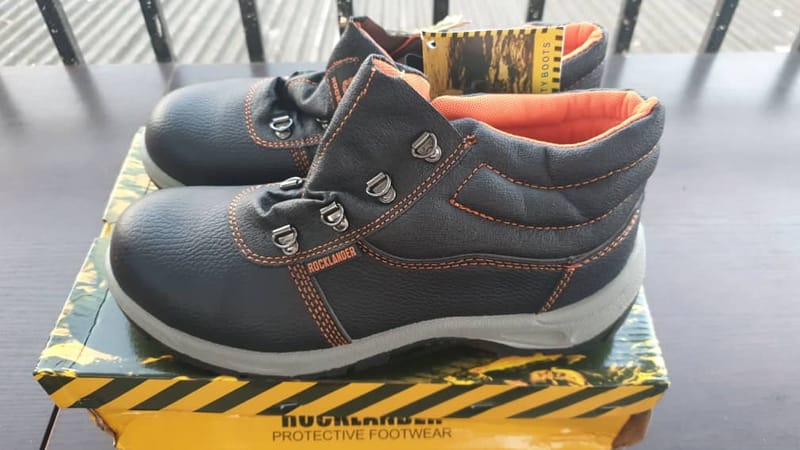 rocklander safety boots