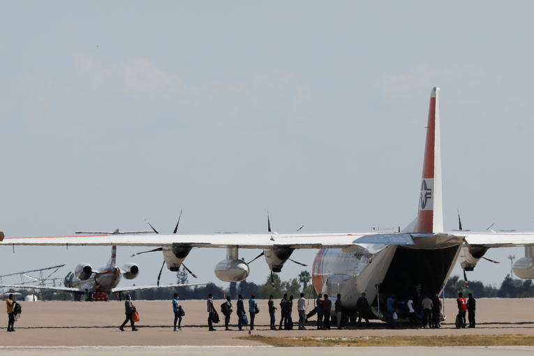 Des Milliers De Migrants Haitiens Attendent Au Texas Voici Combien Ont Essaye D Entrer Aux Etats Unis Au Cours De La Derniere Annee Haitipeoplemagazine