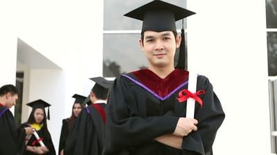 Advantages of Getting a Fake Diploma image