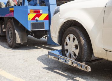 Essential Tips to getting a Tow Truck Insurance Quote image