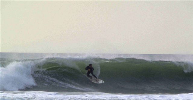 Surf d'hiver à Plouhinec