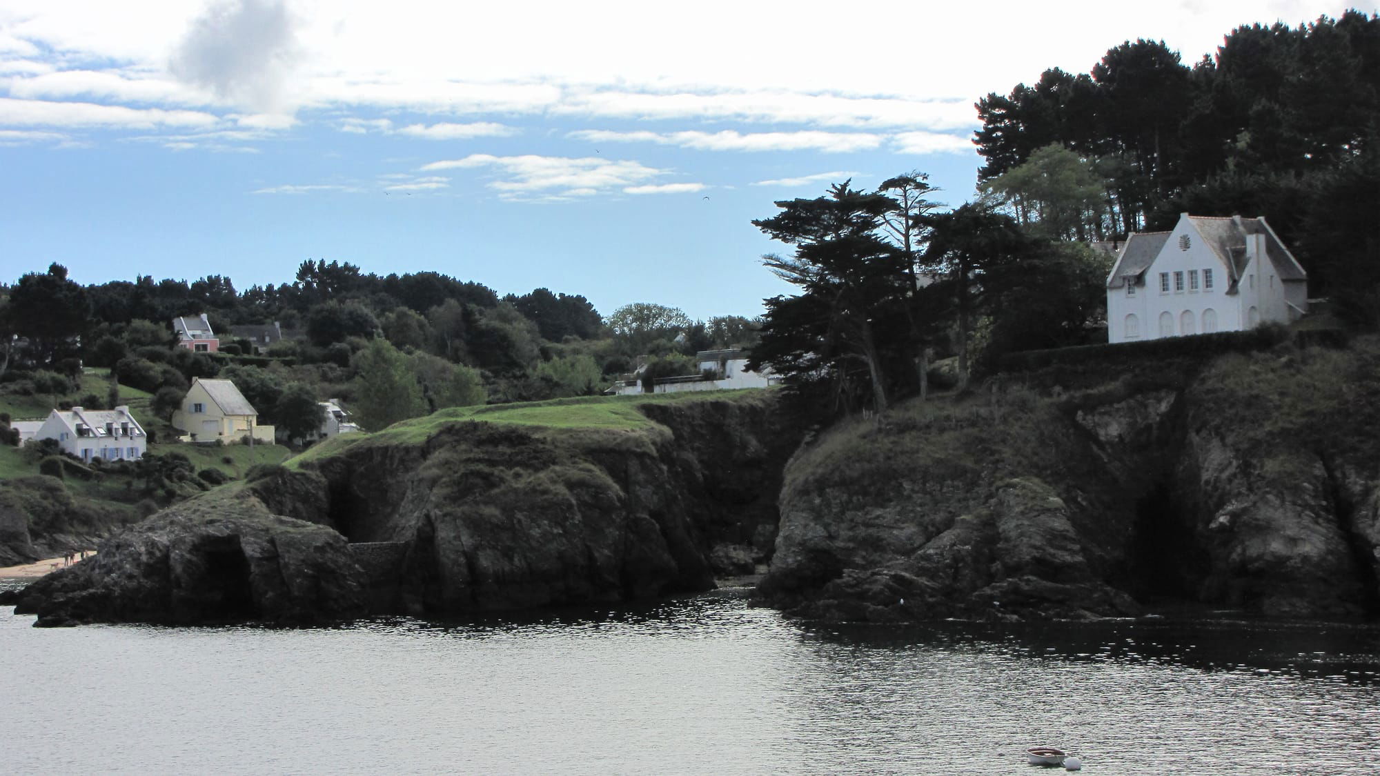 Les falaises abritées de Belle Ile