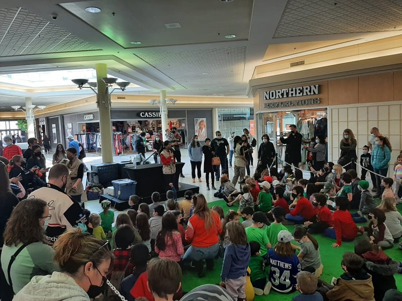 Eastgate Square Show at 3pm