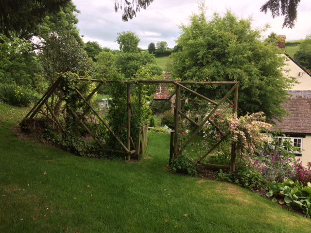Country garden gateway