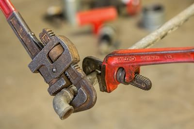 How to Choose the Pipe Cutter Plumbing Tool image