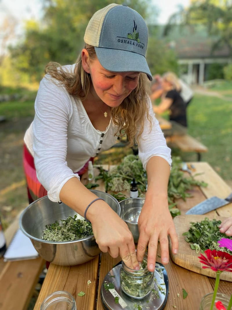 Fresh Plant Tincture Making Class