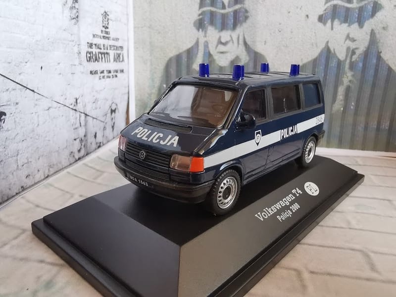 Volkswagen T4 DIECAST POLICE volkswagen-t4-diecast-police