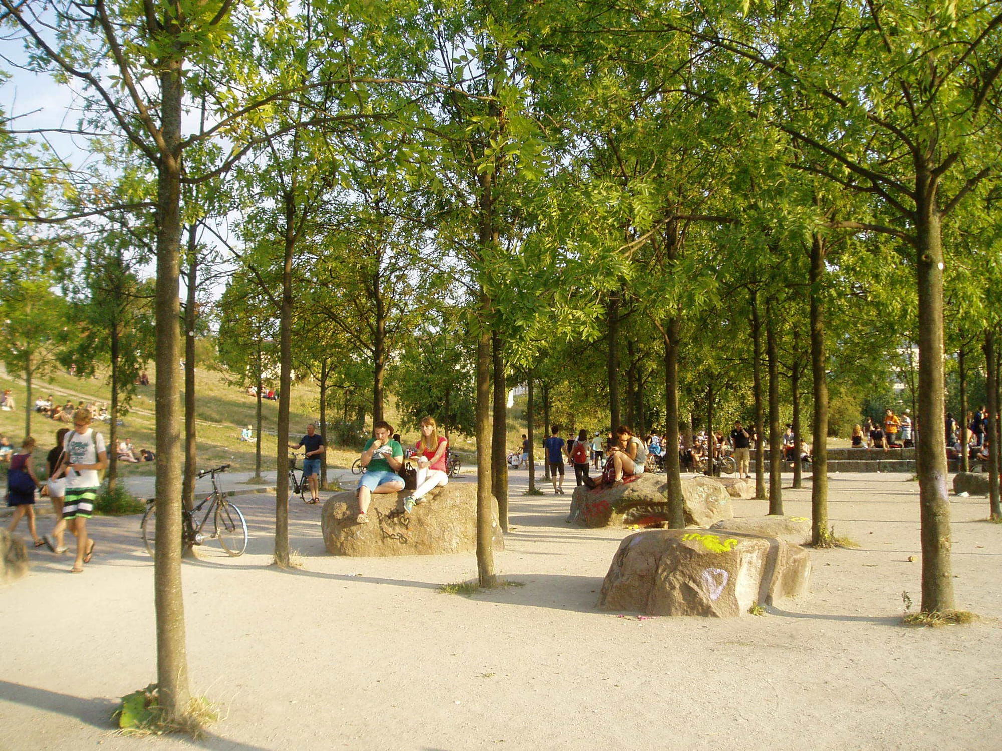 גינון בר-קיימא ליצירת מרחב עירוני ירוק ומרפא - דבי לרר