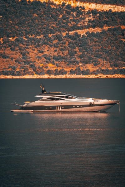 What You Should Know About Yacht Rentals    image