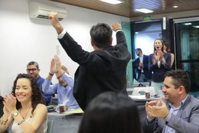 SOBRE MIM image